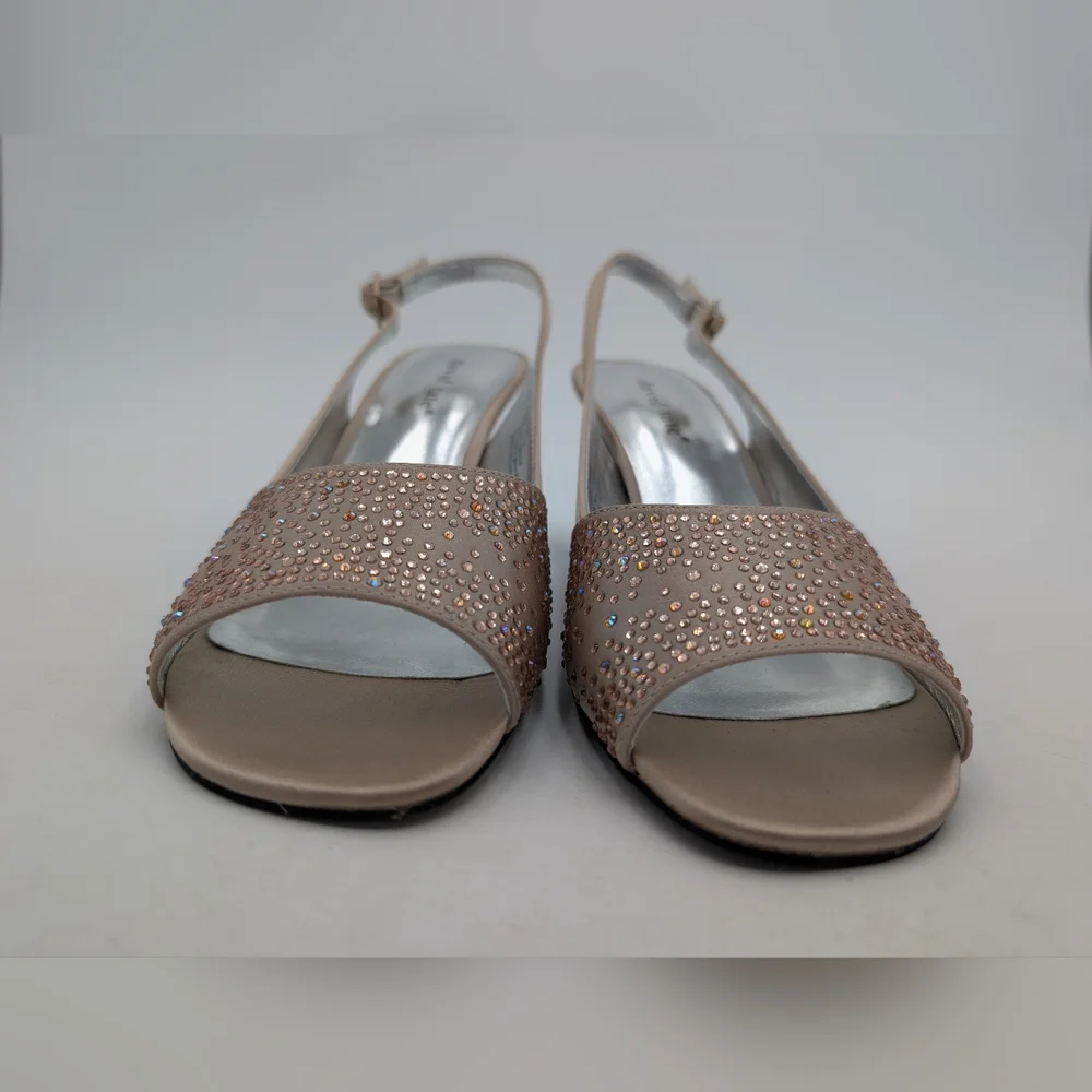 Like New David Tate Sz 10M Satin Champagne Designer Rhinestones Heels Slingback